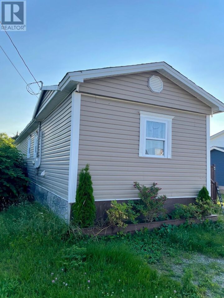 Property Photo: 41 Bayview Drive NL A0B 3H0