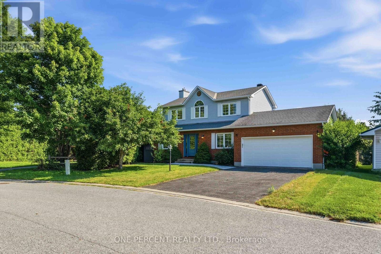 Property Photo: 19 Amy Street ON K2S 1L7