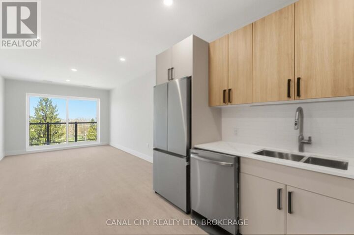 Property Photo: 8 Hutt Lane 407 ON L2V 1V4
