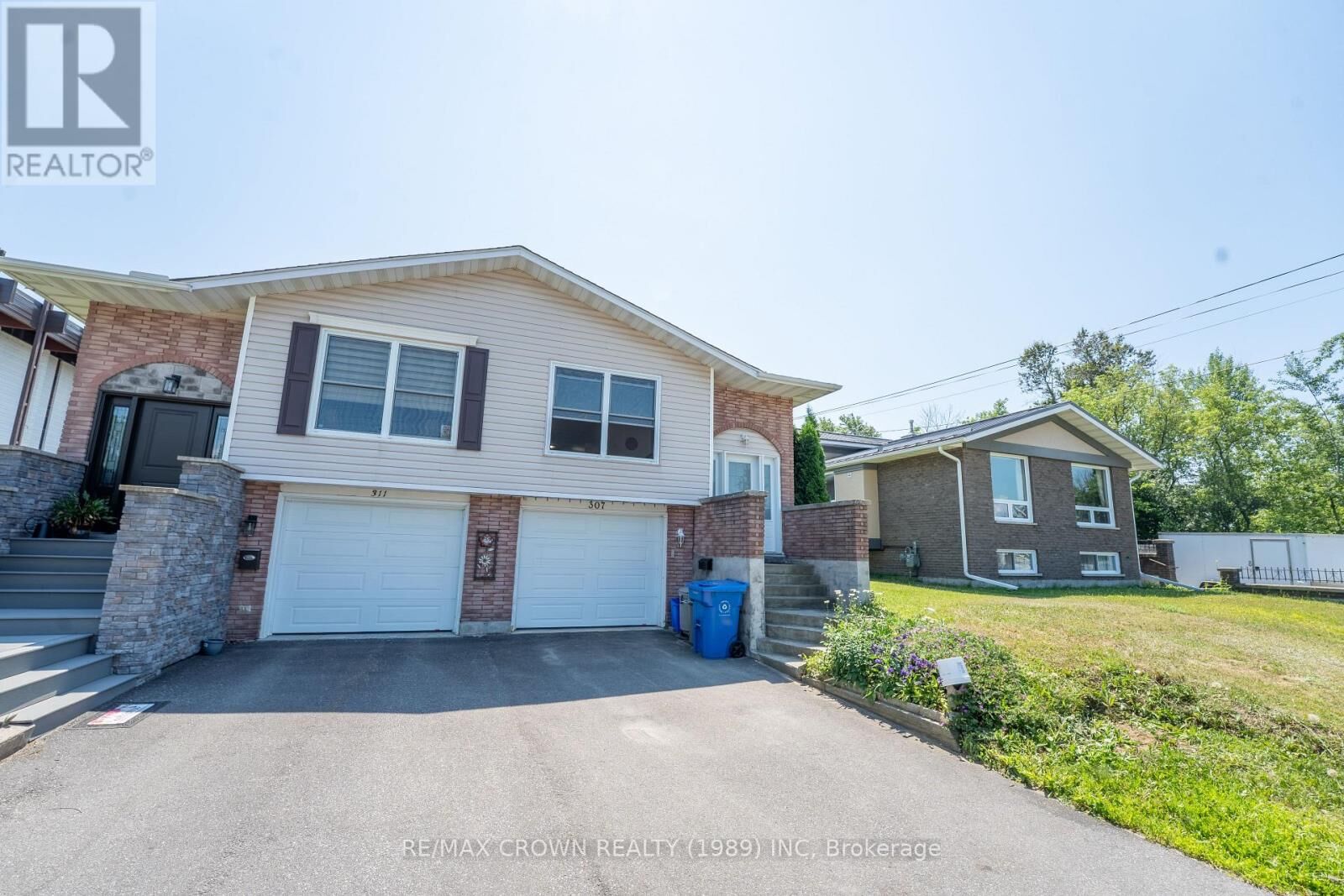 Property Photo:  307 McKenzie Avenue  ON P1B 7E3 