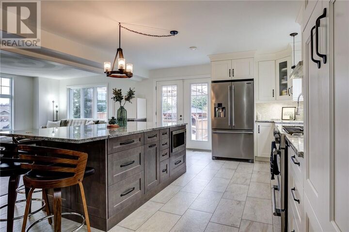 Property Photo: 130 Bayside Crescent ON P3B 0B9