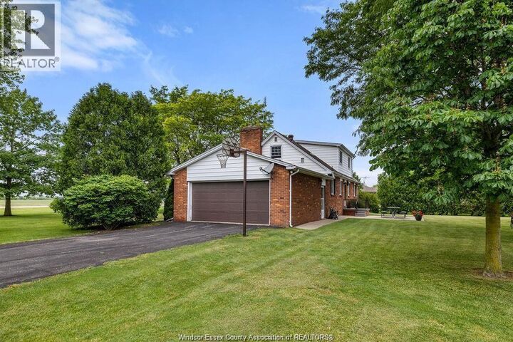 Property Photo:  750 Lakeshore Rd 103  ON N0R 1K0 