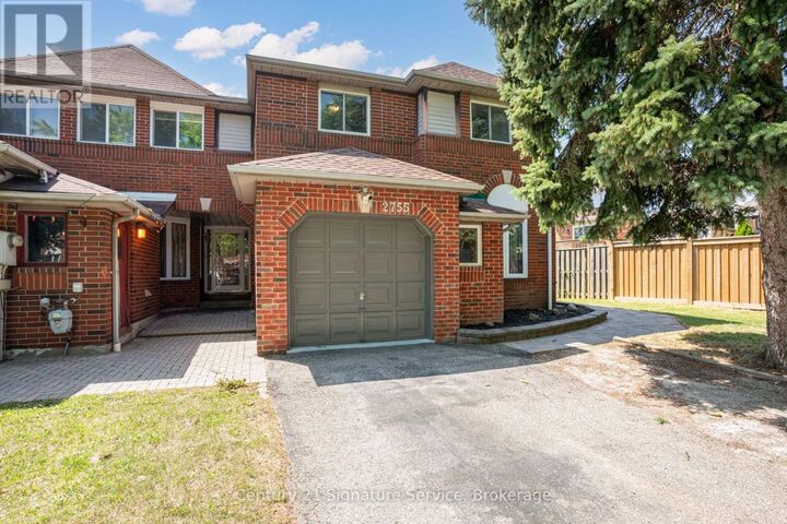 Property Photo: 2755 Lindholm Crescent ON L5M 4S1