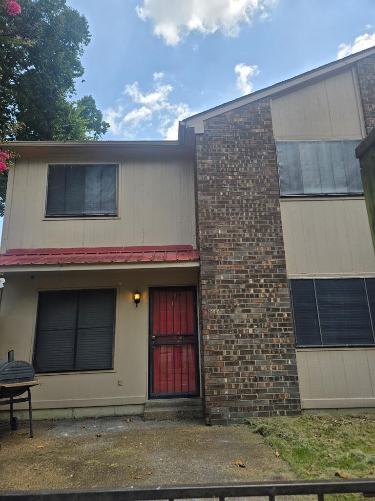 Property Photo: 303 Rhodes Street AR 72301