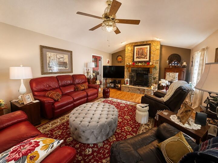 Property Photo: 76 Holbrook Drive KY 41603