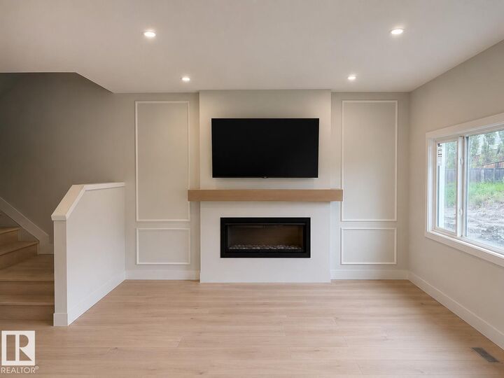 Property Photo:  193 Wyatt Ridge  AB T8L 0Y3 