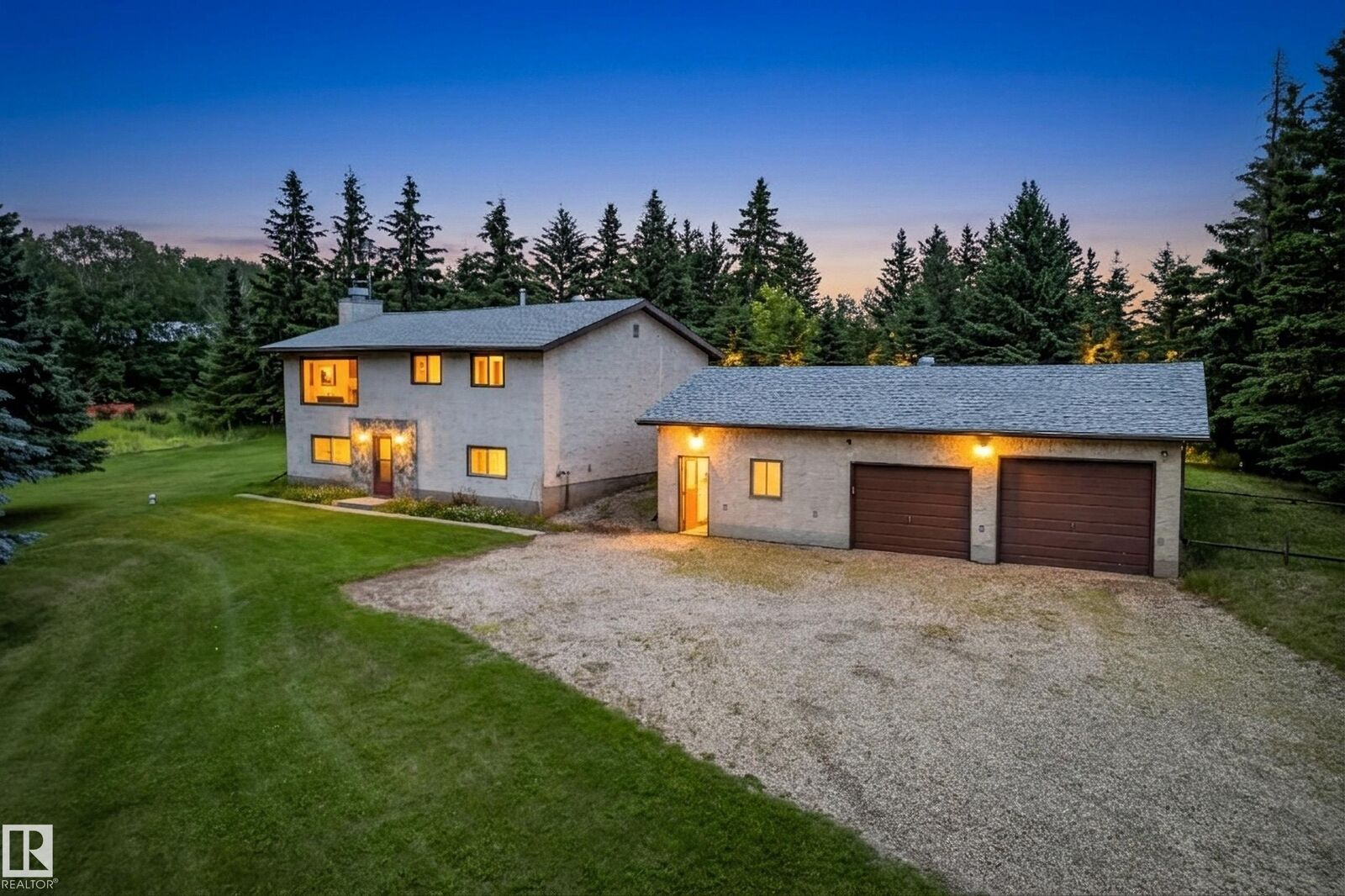 Property Photo:  52510 Rge Road 20 6  AB T7Y 2G7 