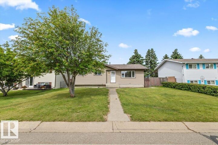 Property Photo: 5126 53 Street AB T0G 1L0