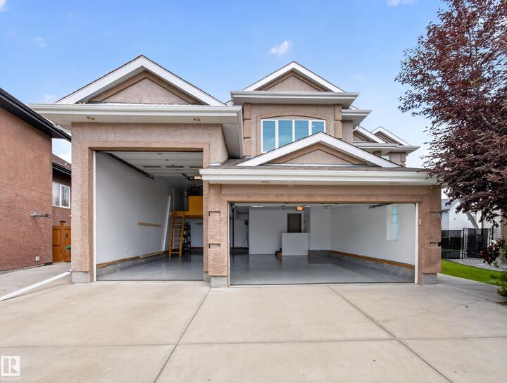 Property Photo:  6502 37 Avenue  AB T4X 0G6 