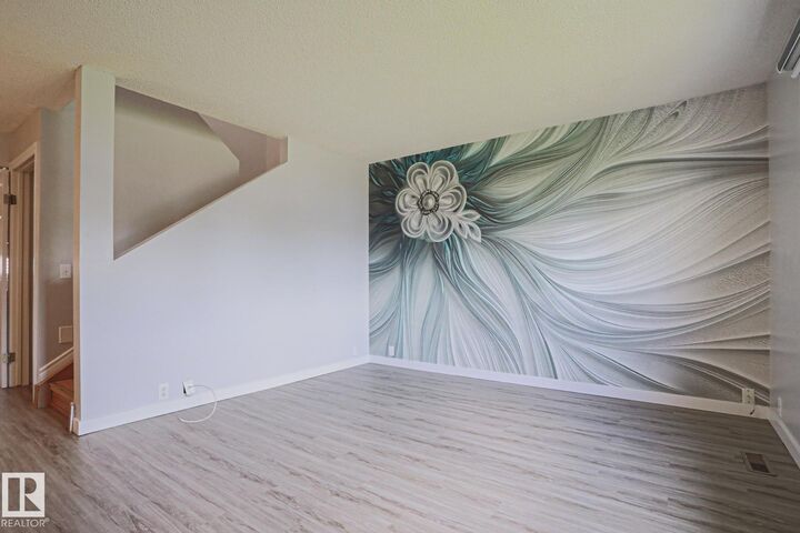 Property Photo: 355 Kirkpatrick Crescent NW AB T6L 5C9