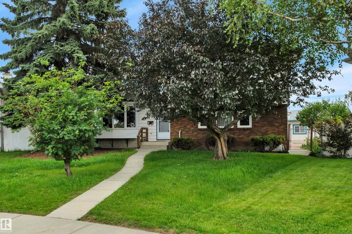 Property Photo:  7604 149 Avenue NW  AB T5C 2V7 