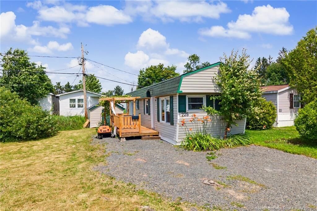 Property Photo: 225 Driftwood Loop NB E3B 7P1
