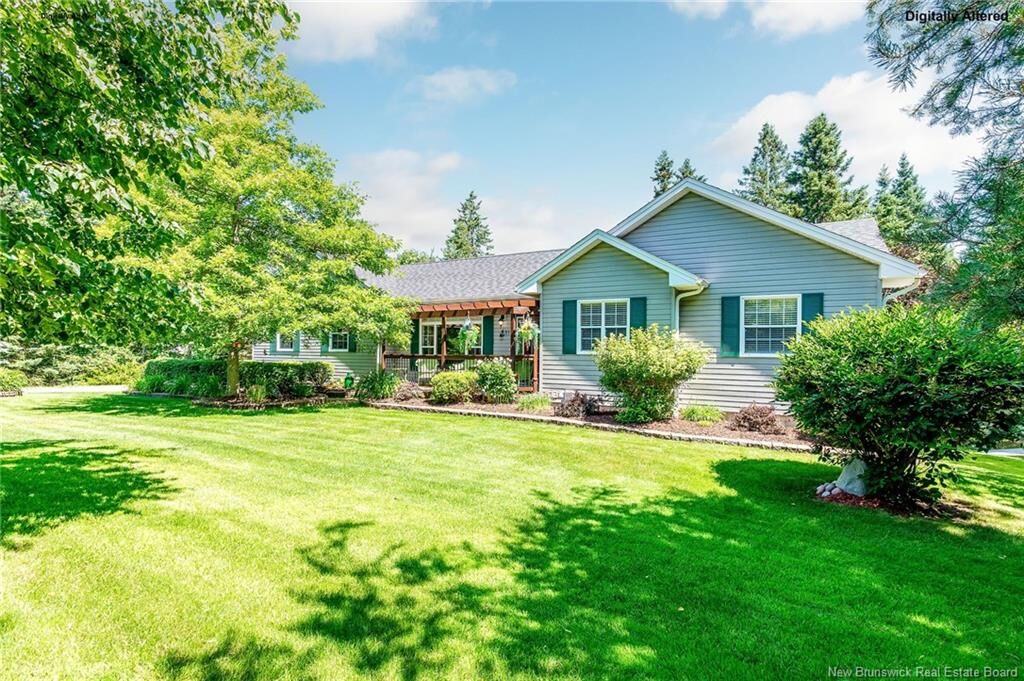 Property Photo:  11 Collingwood Drive  NB E2G 2C3 