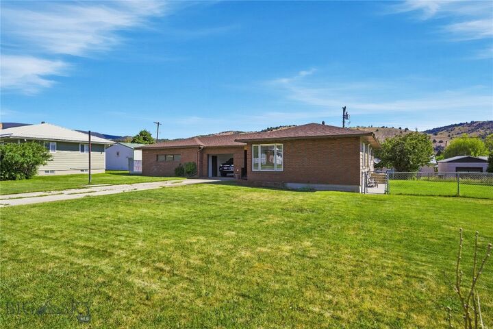 Property Photo:  1908 Hamburg Street  MT 59711 