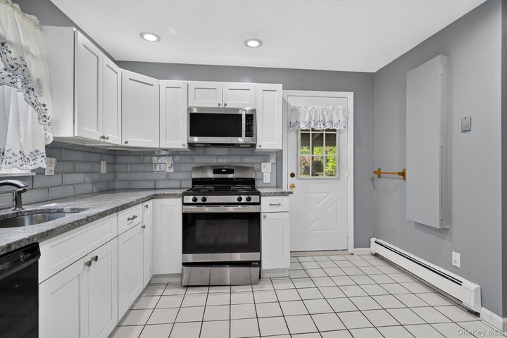 Property Photo:  174 Beaver Drive  NY 11951 