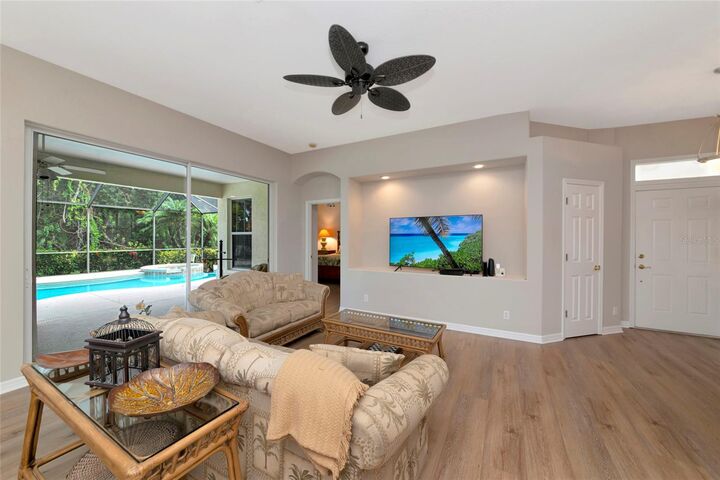 Property Photo: 706 Misty Pond Court FL 34212