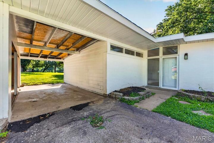 Property Photo: 8300 Pepperidge Drive MO 63134