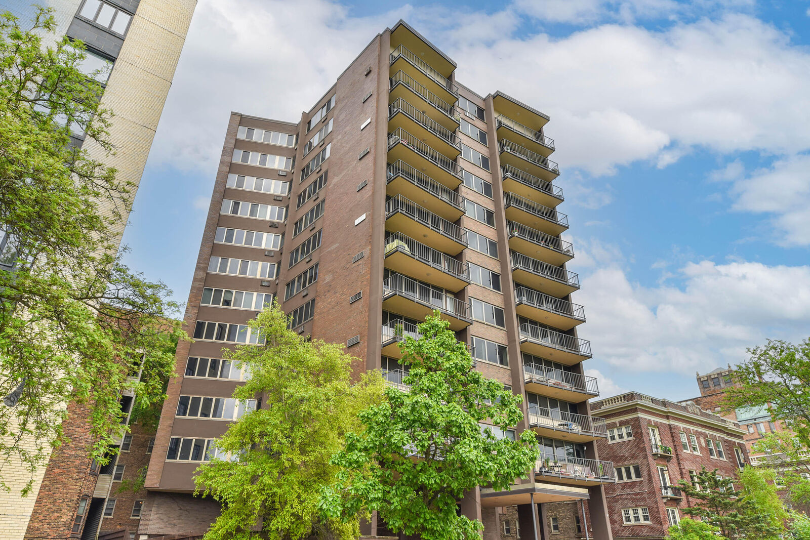 Property Photo:  1919 N Summit Ave  WI 53202 