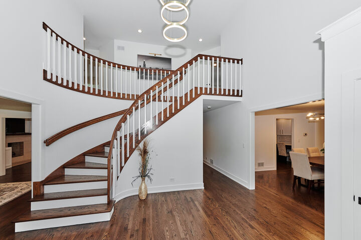 Property Photo: 1410 Magnolia Street IL 60025