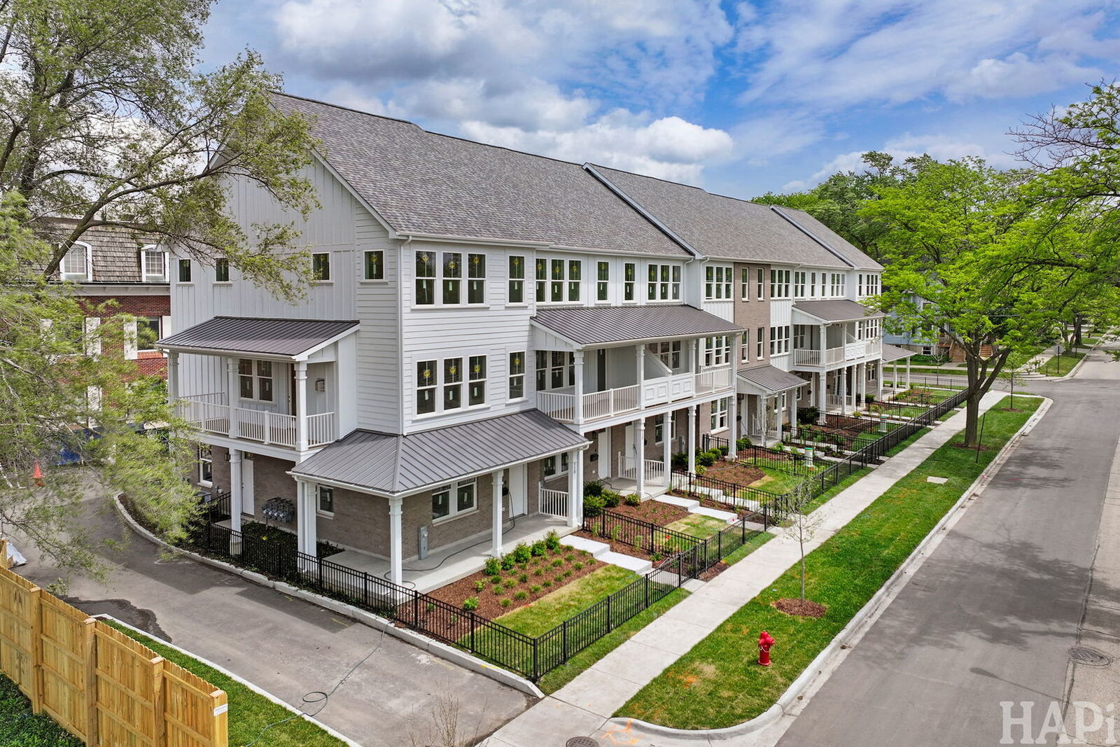 Property Photo: 120 Washington Street 2 IL 60010
