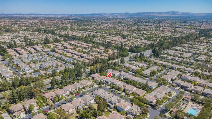 Property Photo: 22 Maywood CA 92602