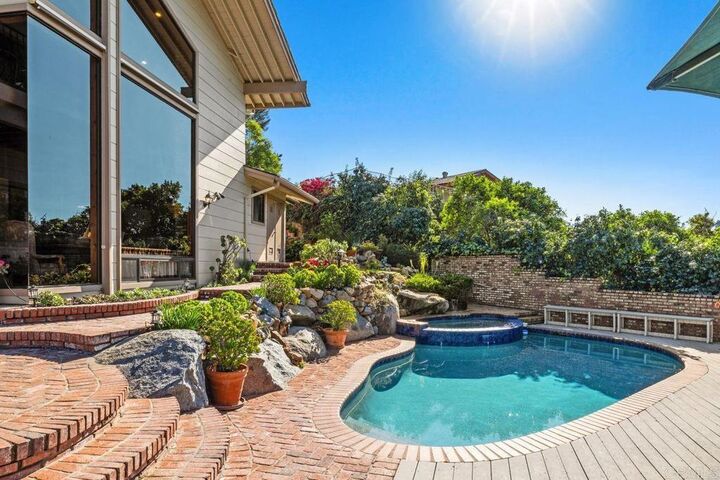 Property Photo: 1605 Vista Del Valle CA 92019