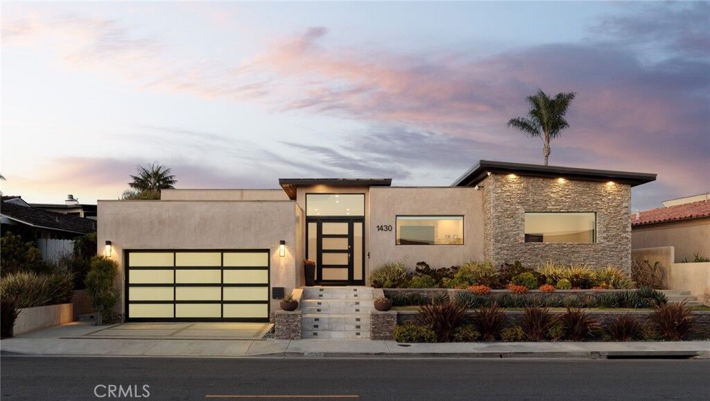 Property Photo:  1430 Dolphin Terrace  CA 92625 