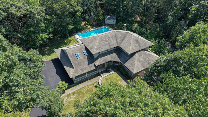 Property Photo:  18 Channel View Road  ME 04107 