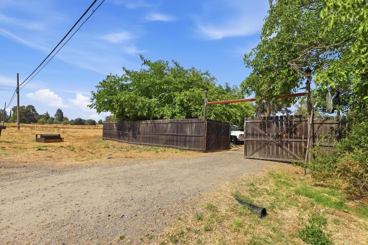 Property Photo: 6186 Alberta Avenue CA 95901