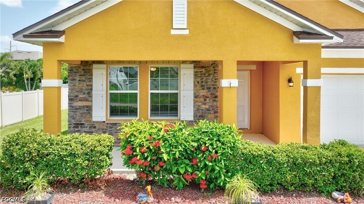 Property Photo:  1913 SW 26th Terrace  FL 33914 