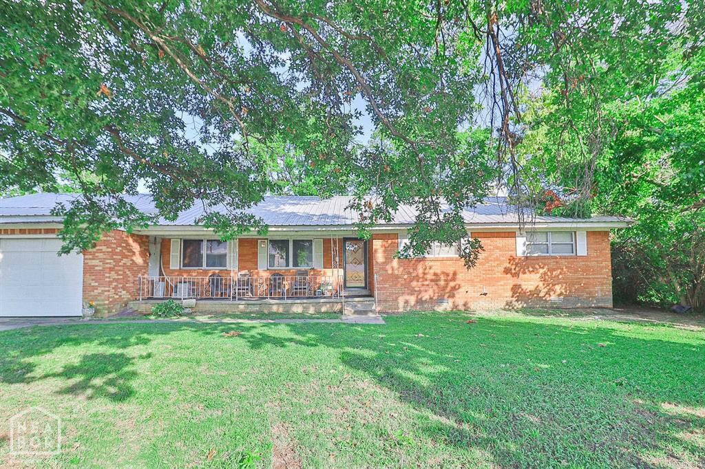 Property Photo:  505 7th Street  AR 72365 