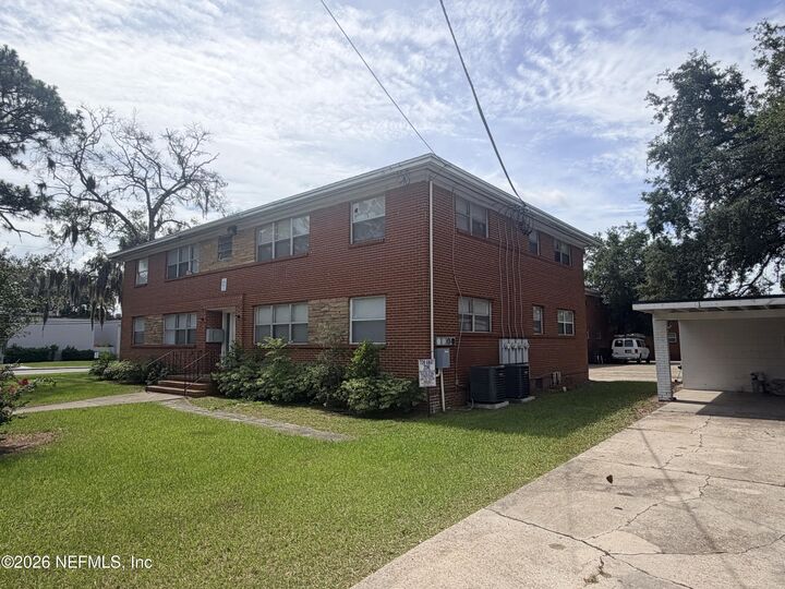 Property Photo:  5452 Playa Way  FL 32211 