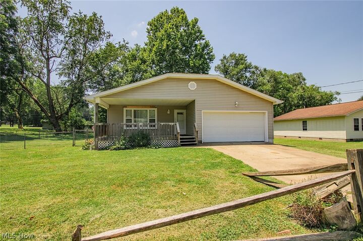 Property Photo: 318 Greenwood Drive WV 26187