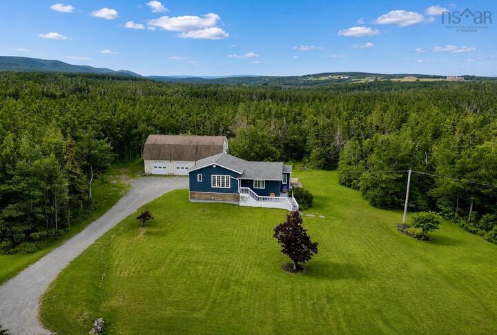 Property Photo:  88 Pembroke Lake Road  NS B0E 1L0 