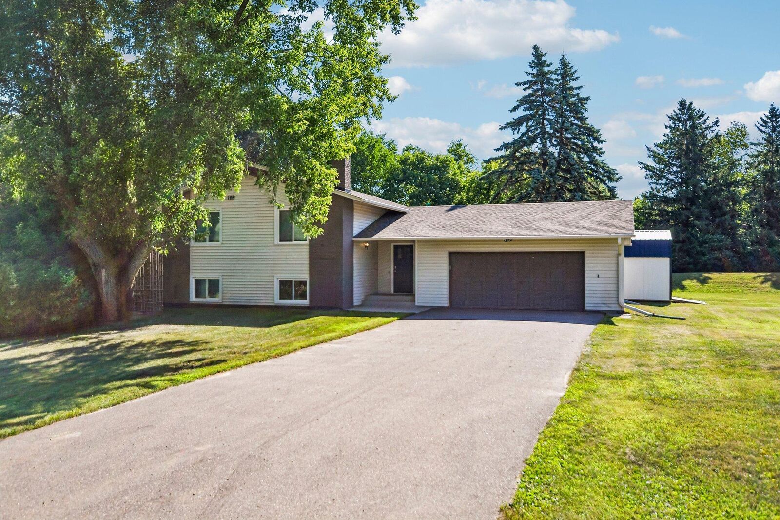 Property Photo:  15225 Quinalt Street NE  MN 55025 