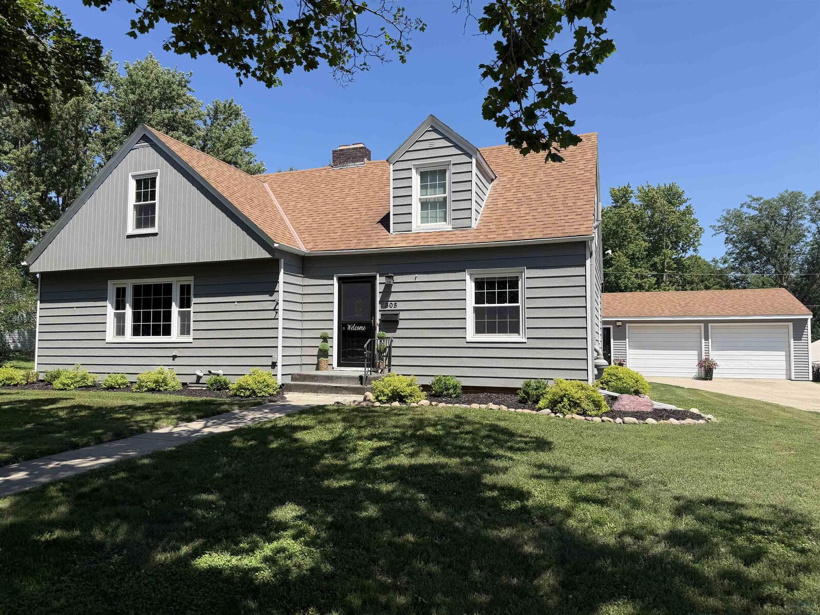 Property Photo:  305 Walnut Street  IA 50535 