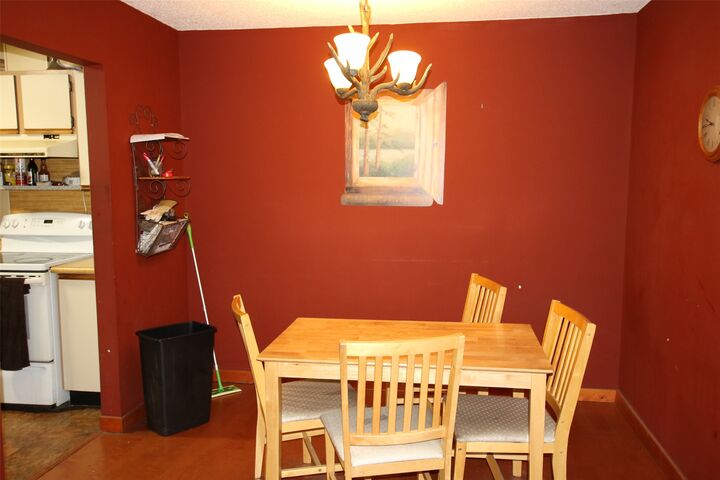 Property Photo: 195 Chamberlain Crescent 206 BC V0C 2W0