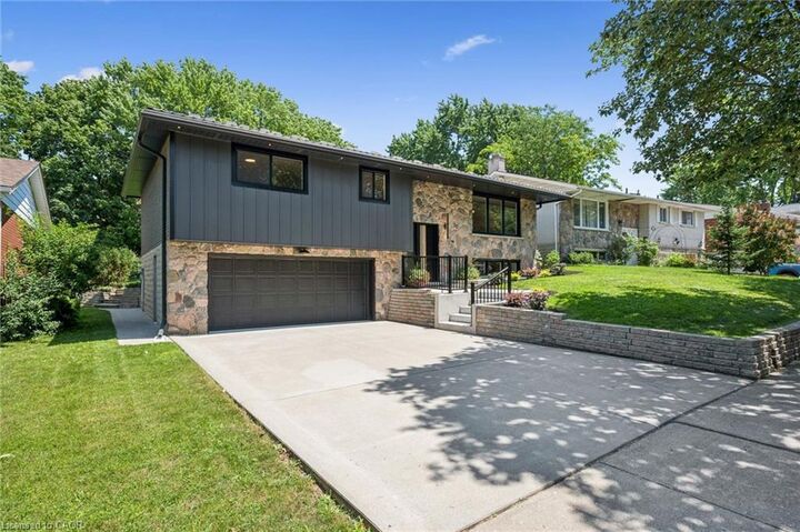 Property Photo:  70 Champlain Crescent  ON N2B 2Y6 