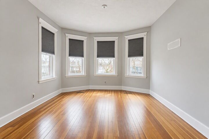 Property Photo:  533 Main St 533  MA 02180 