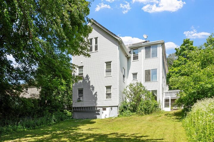 Property Photo:  205 Pine St  MA 01440 