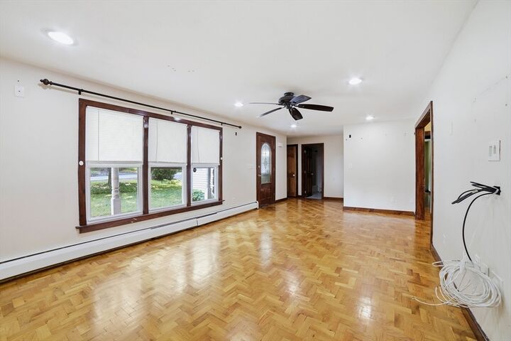 Property Photo:  132 Charlton Road  MA 01562 