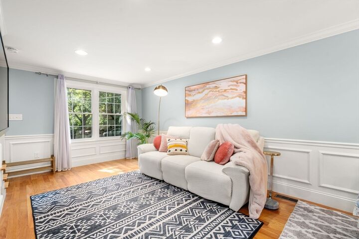 Property Photo: 34 Washington St 34 MA 02474