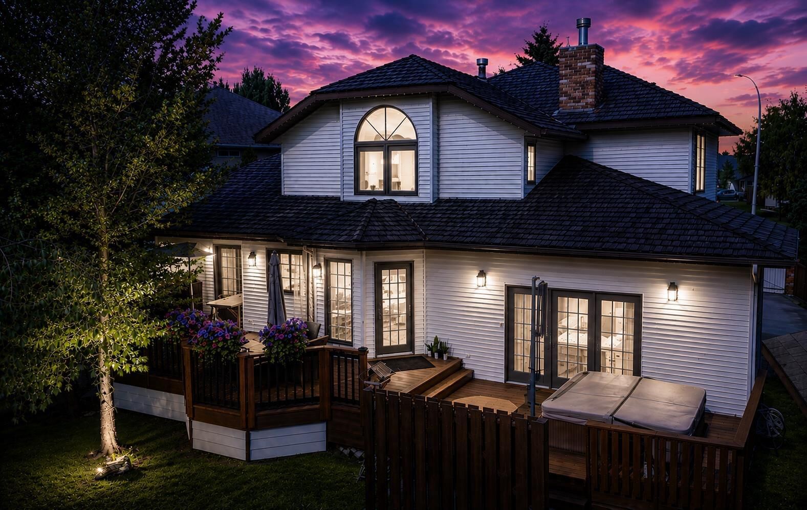 Property Photo:  5245 16 Avenue  AB T7E 1H1 