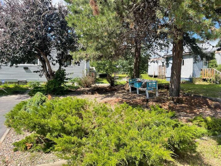 Property Photo: 10404 101 Street AB T0H 1L0