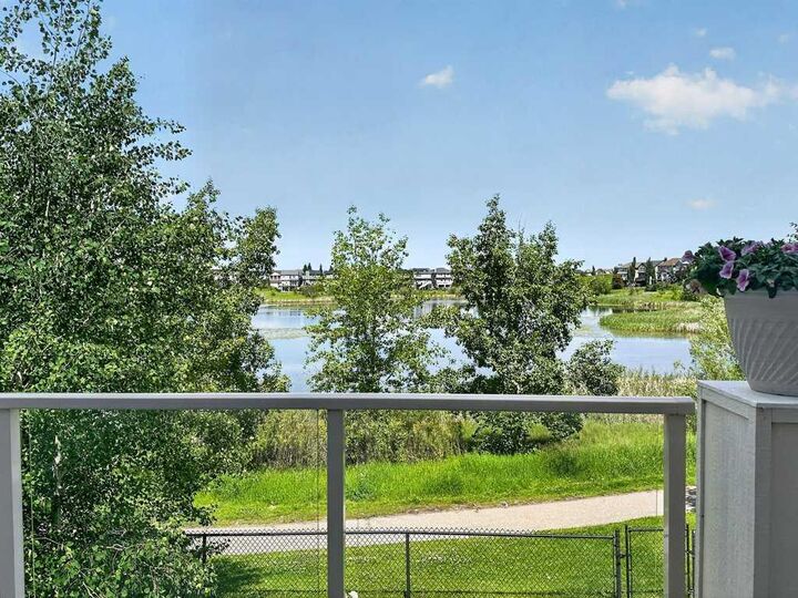 Property Photo:  232 Copperpond Circle SE  AB T2Z 0R3 