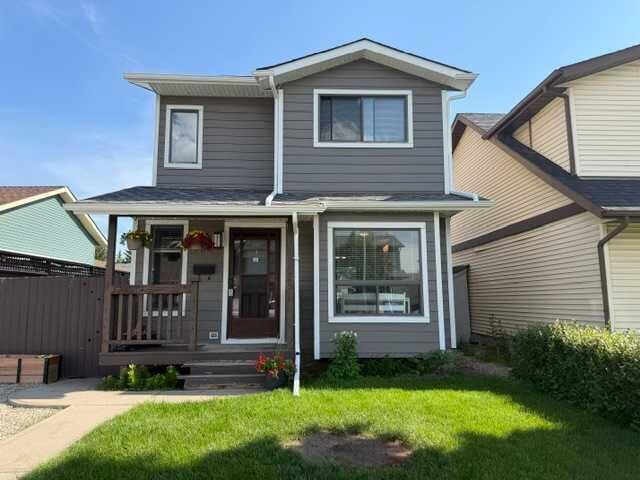 Property Photo: 96 Abberfield Crescent NE AB T2A 6N6