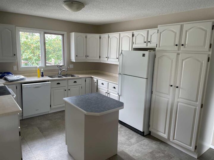 Property Photo: 11314 113 Avenue AB T0H 1L0