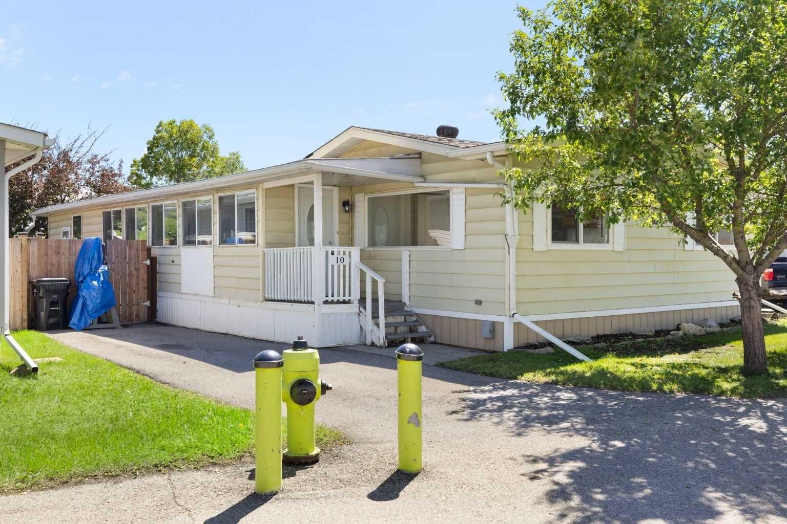 Property Photo: 9090 24 Street SE 10 AB T2C 2H4