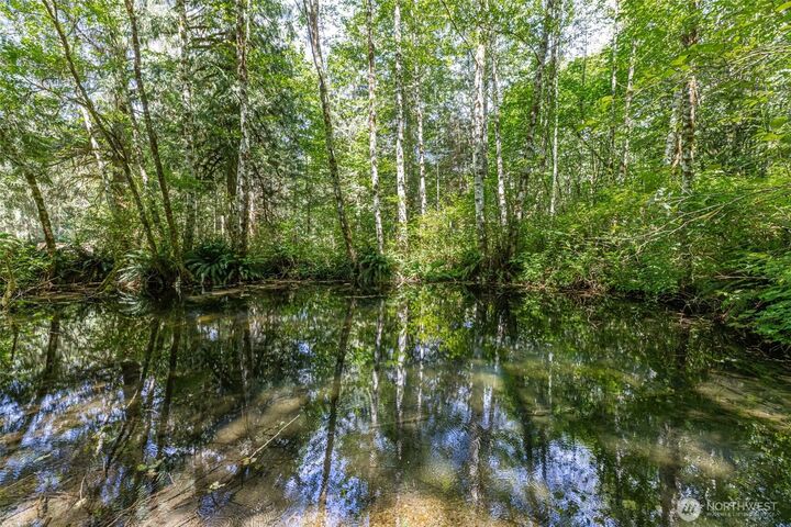 Property Photo:  2682 E Lake Riley Road  WA 98223 