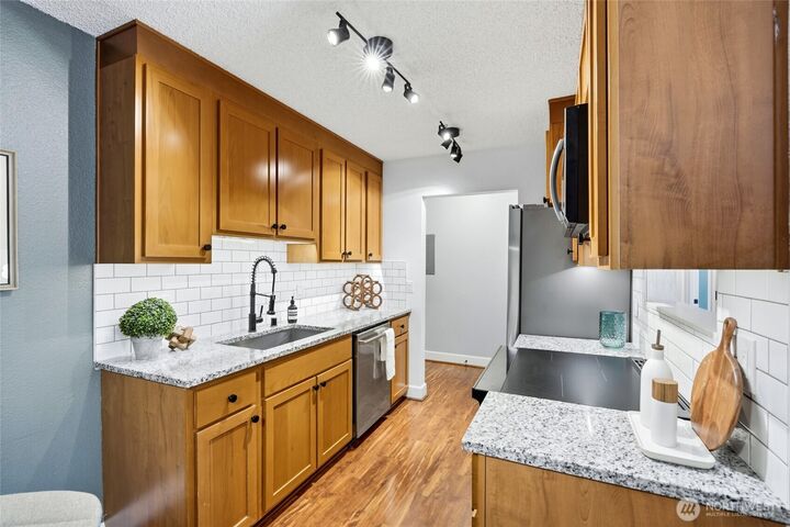 Property Photo: 8025 234th Street SW 120 WA 98026